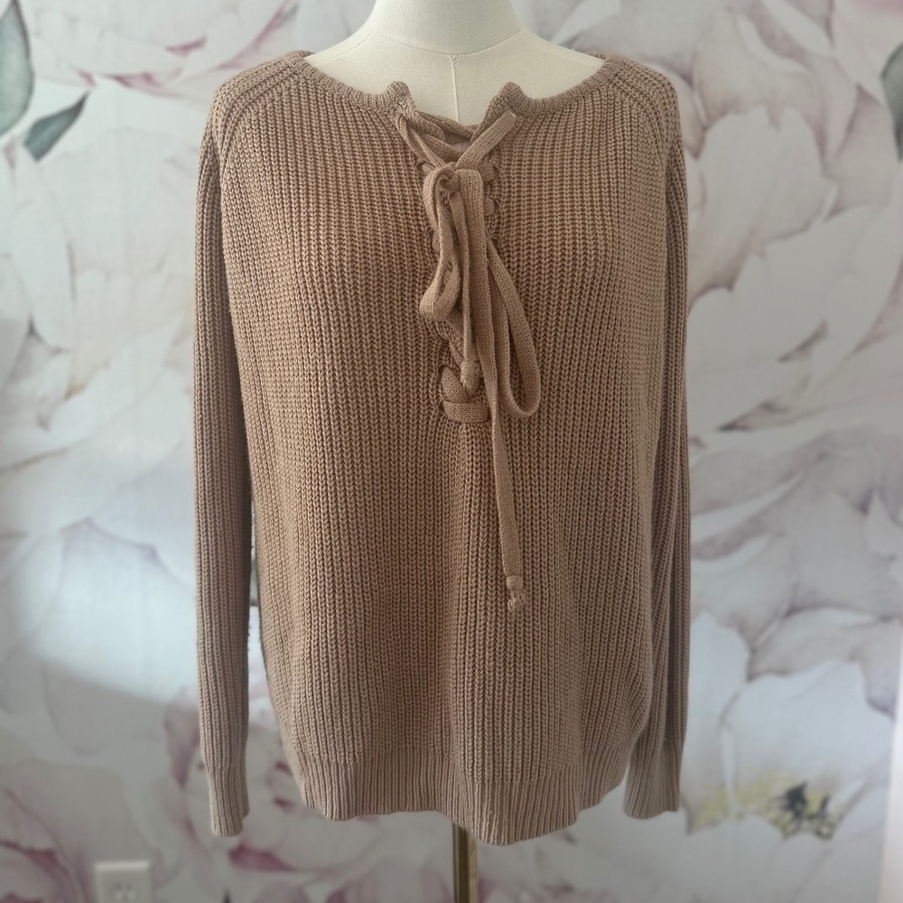 Windsor Camel Women's Fall Sweater in Size Small